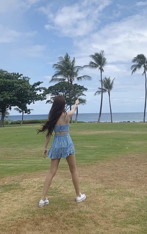 키 :163 나이 :95년생 학력 : 건국대 연영과 미모 : 많이 출중함 | 인스티즈