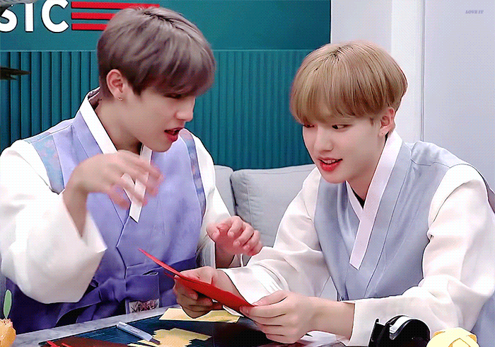 임영민 정수리 박우진이 먹는데요 ㅋㅋㅋㅋㅋㅋㅋㅋ | 인스티즈