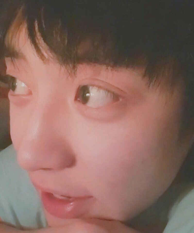 찬열 새삼 눈 진짜 크다ㅋㅋㅋㅋㅋㅋ | 인스티즈