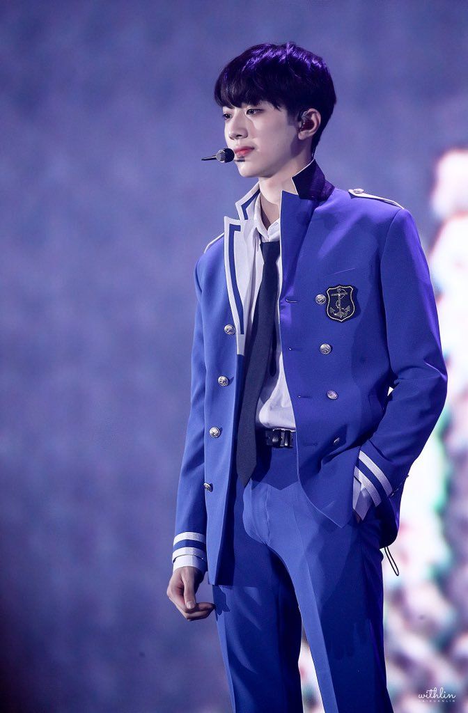 근데 워너원 나름 제복 맛집이였음 | 인스티즈