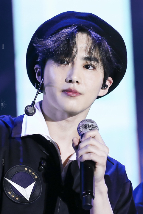 팬들 사이에서도 말이 갈리는 금발 베레모 vs 흑발 베레모 | 인스티즈