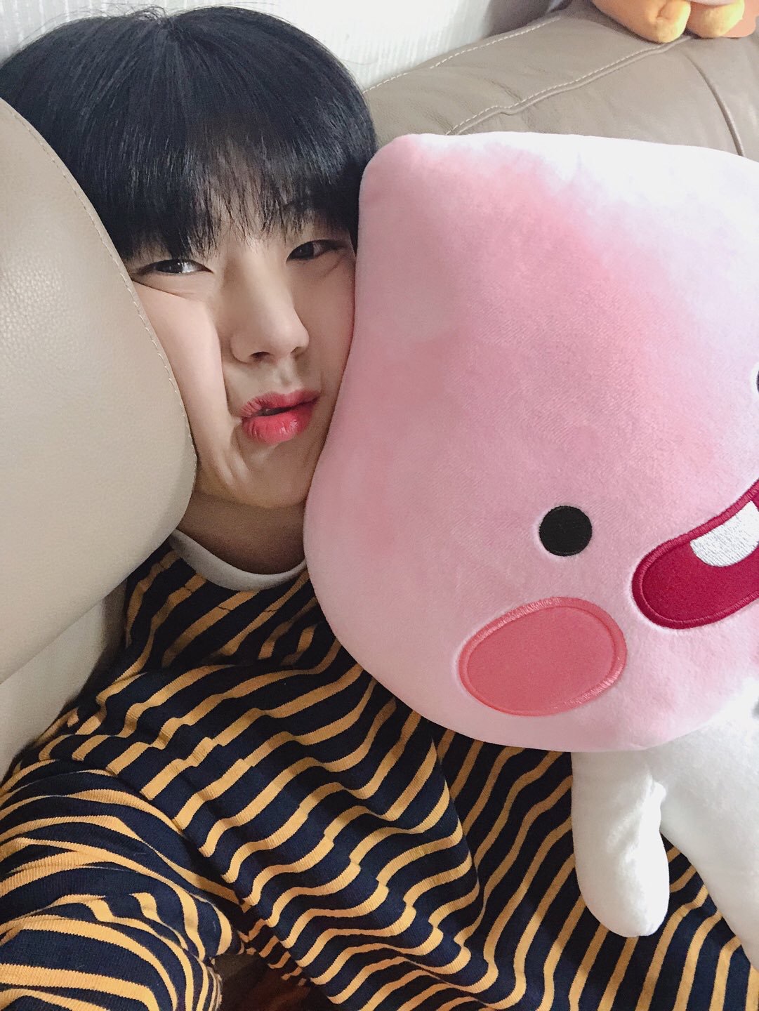 내 본진 남친짤 대박임 | 인스티즈