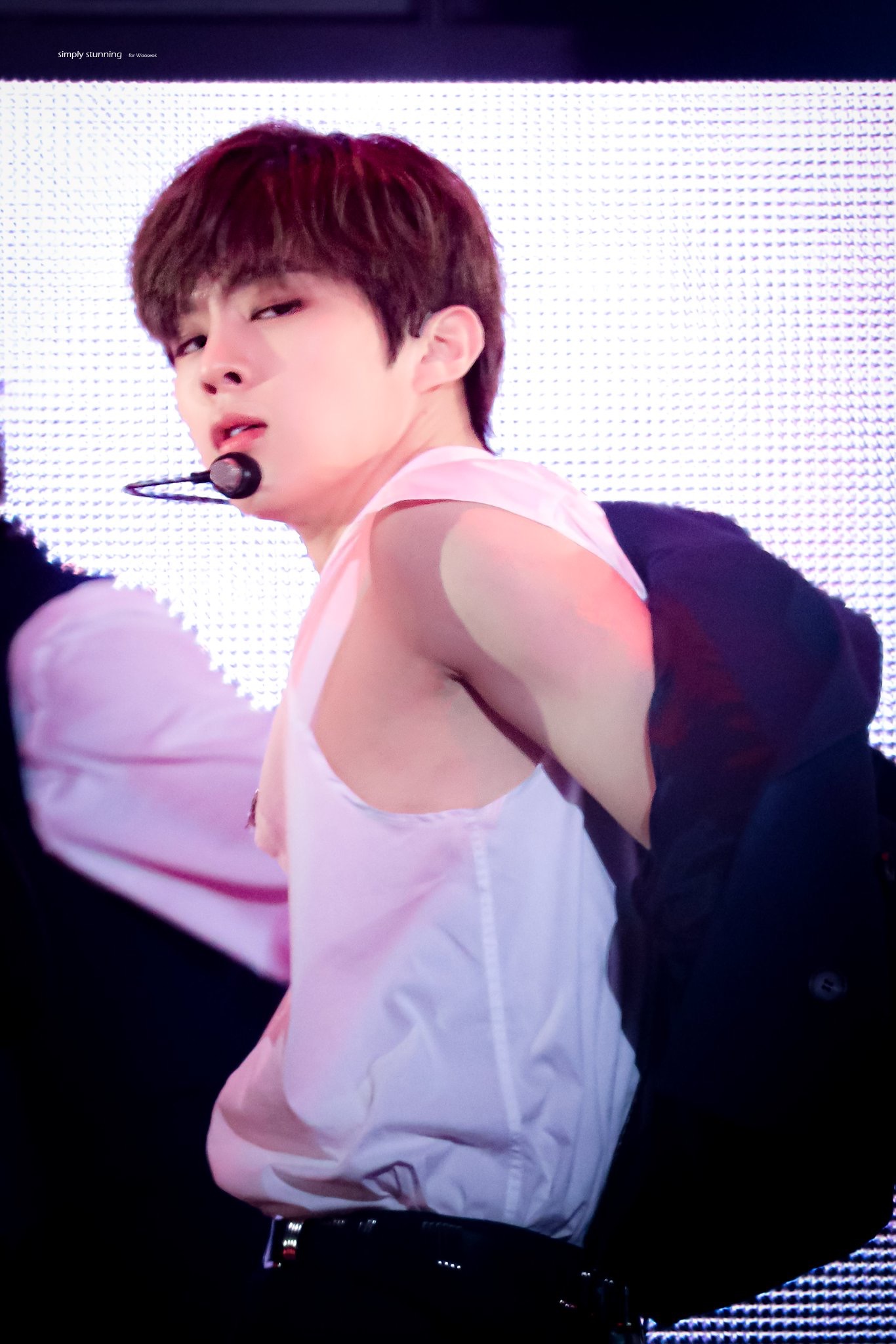 김우석은 도통 아이돌 말고 다른 직업군은 매칭이 어렵다 | 인스티즈