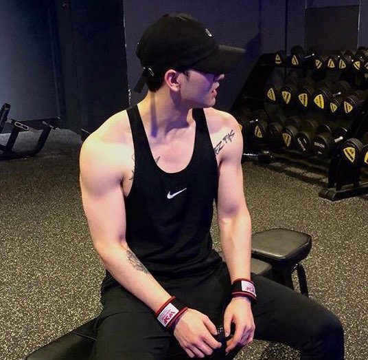 얘랑 얘랑 같은 사람이라는게 말이 되니? ㄴㅇㅅㅌ | 인스티즈