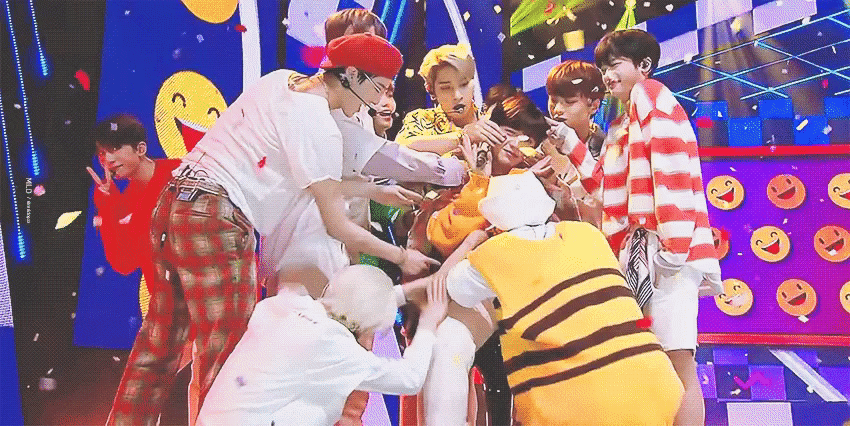 에휴 엑스원이나 호록해야지 | 인스티즈