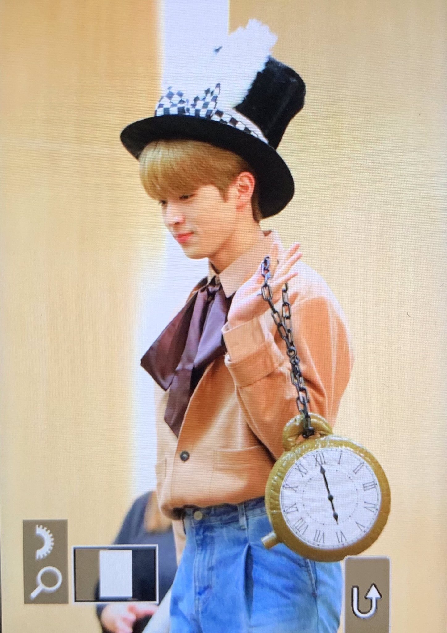 내가 보고 싶어서 올리는 한규진 (업텐션) | 인스티즈