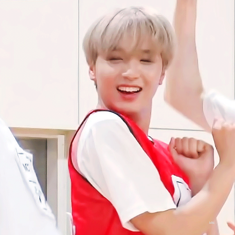 ㄱ 이친구 왼이게 른이게 사진 공정하게 가져왓따 | 인스티즈