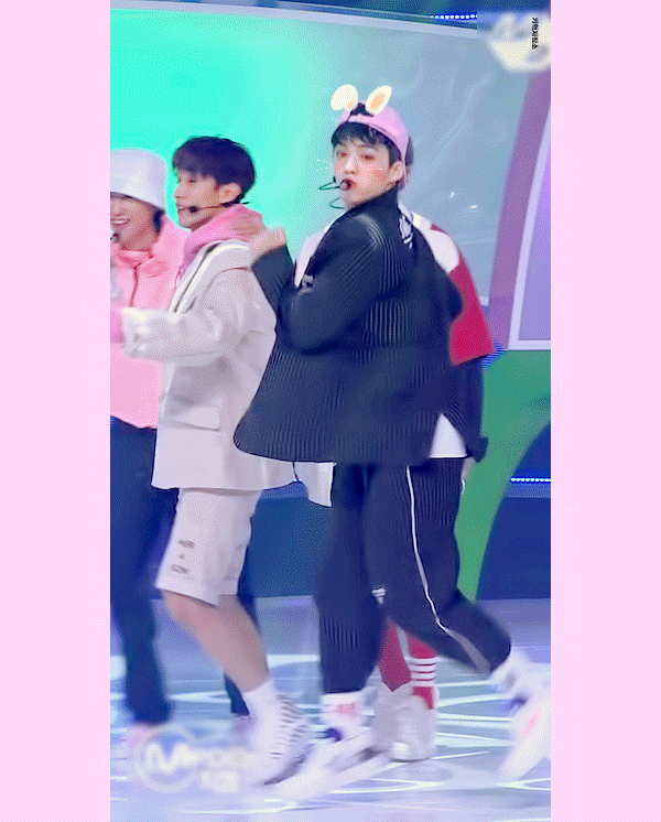 아이돌분들 그렇게 세븐틴 총괄리더 에스쿱스 무서워한다던데.. | 인스티즈