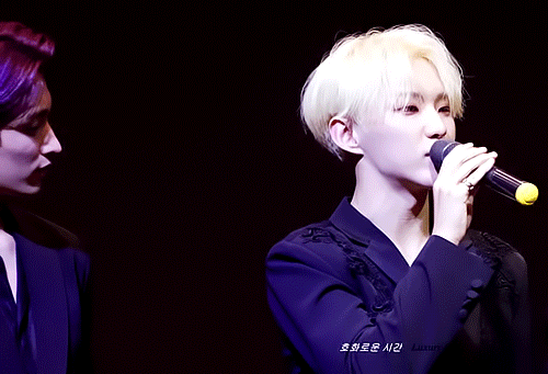 망사 사이로 손가락 넣고 꼬물꼬물 하는거 평소 습관인가 | 인스티즈