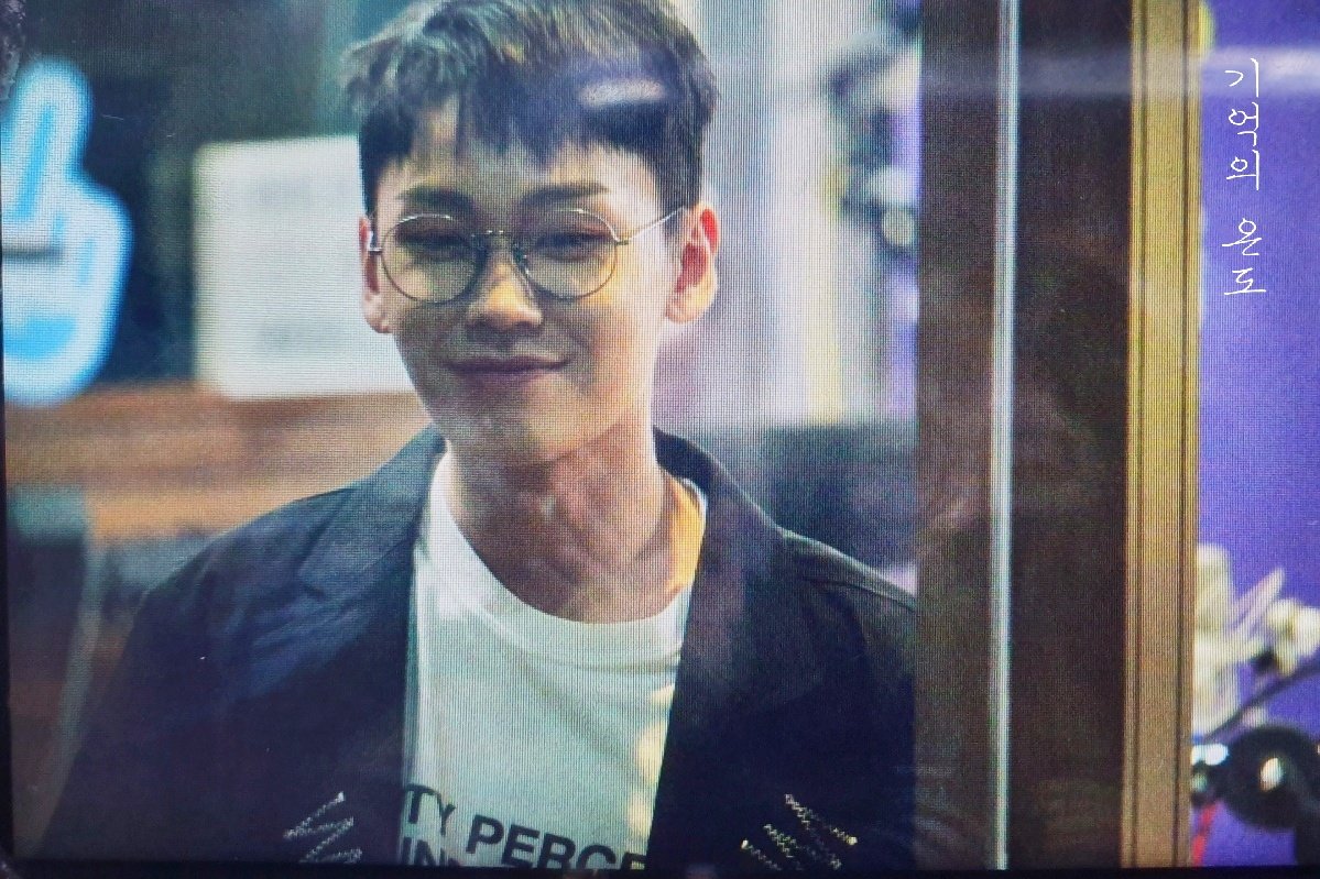 정일훈이 아이돌라디오하면서 가장 신경썼던거=본인외모 | 인스티즈