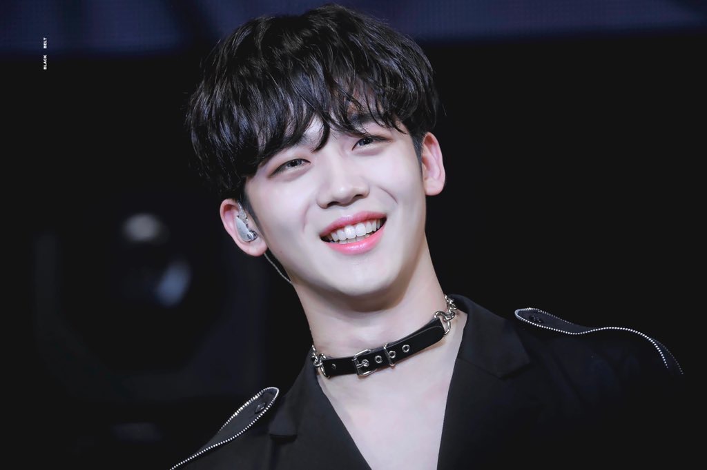 요한이 웃는거 너무 이뻐 | 인스티즈