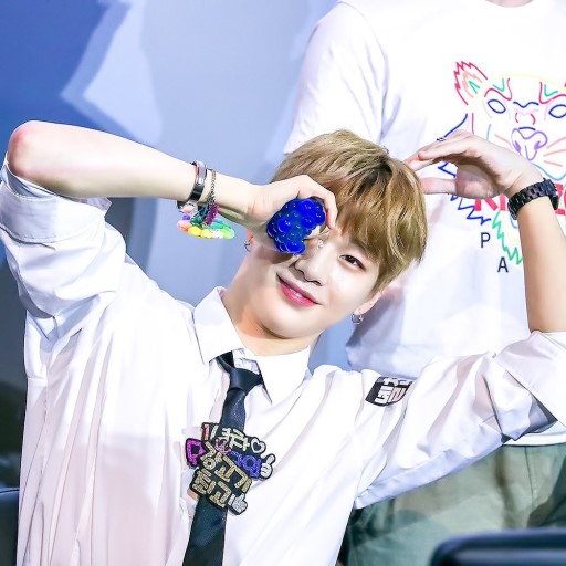 코룽이가 주는 포도알 | 인스티즈