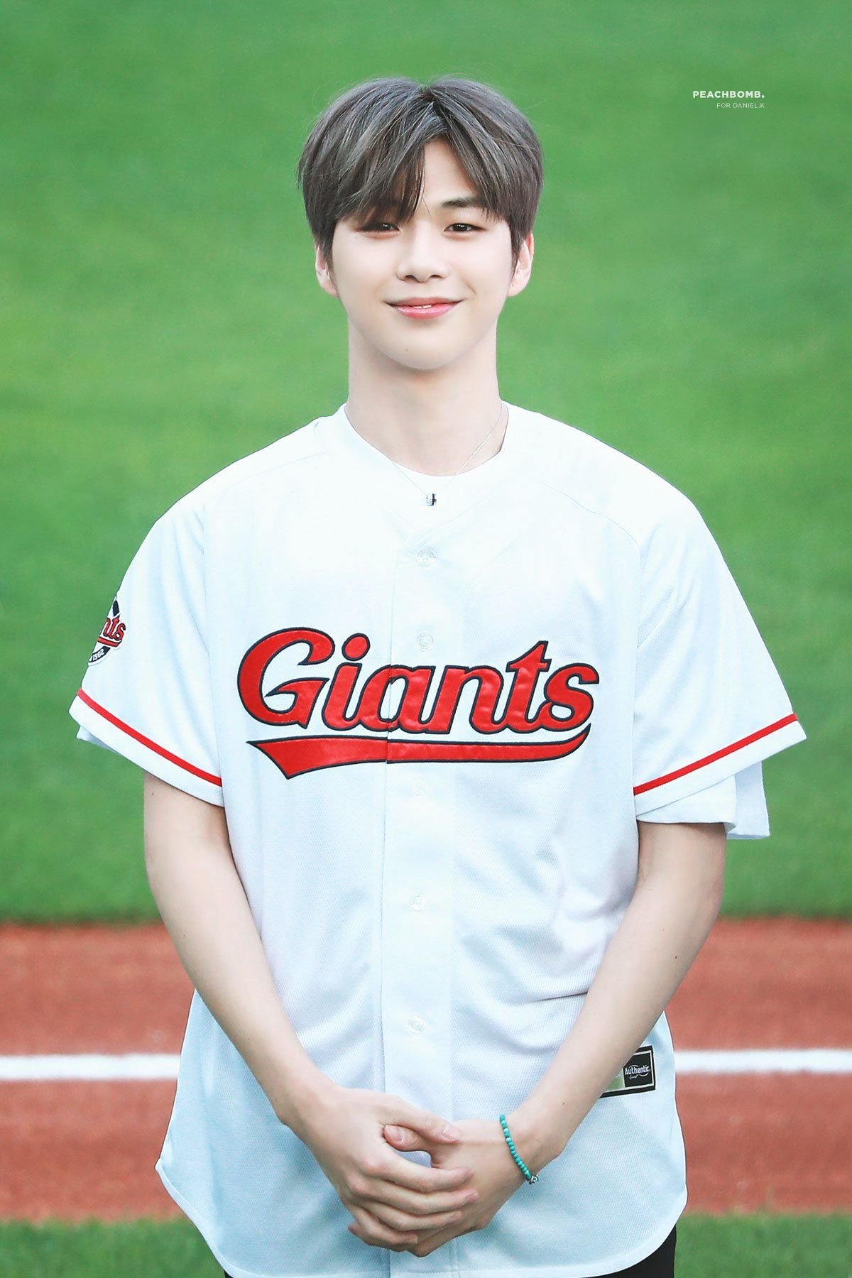 솔직히 이 날 강다니엘 너무 예쁨 | 인스티즈