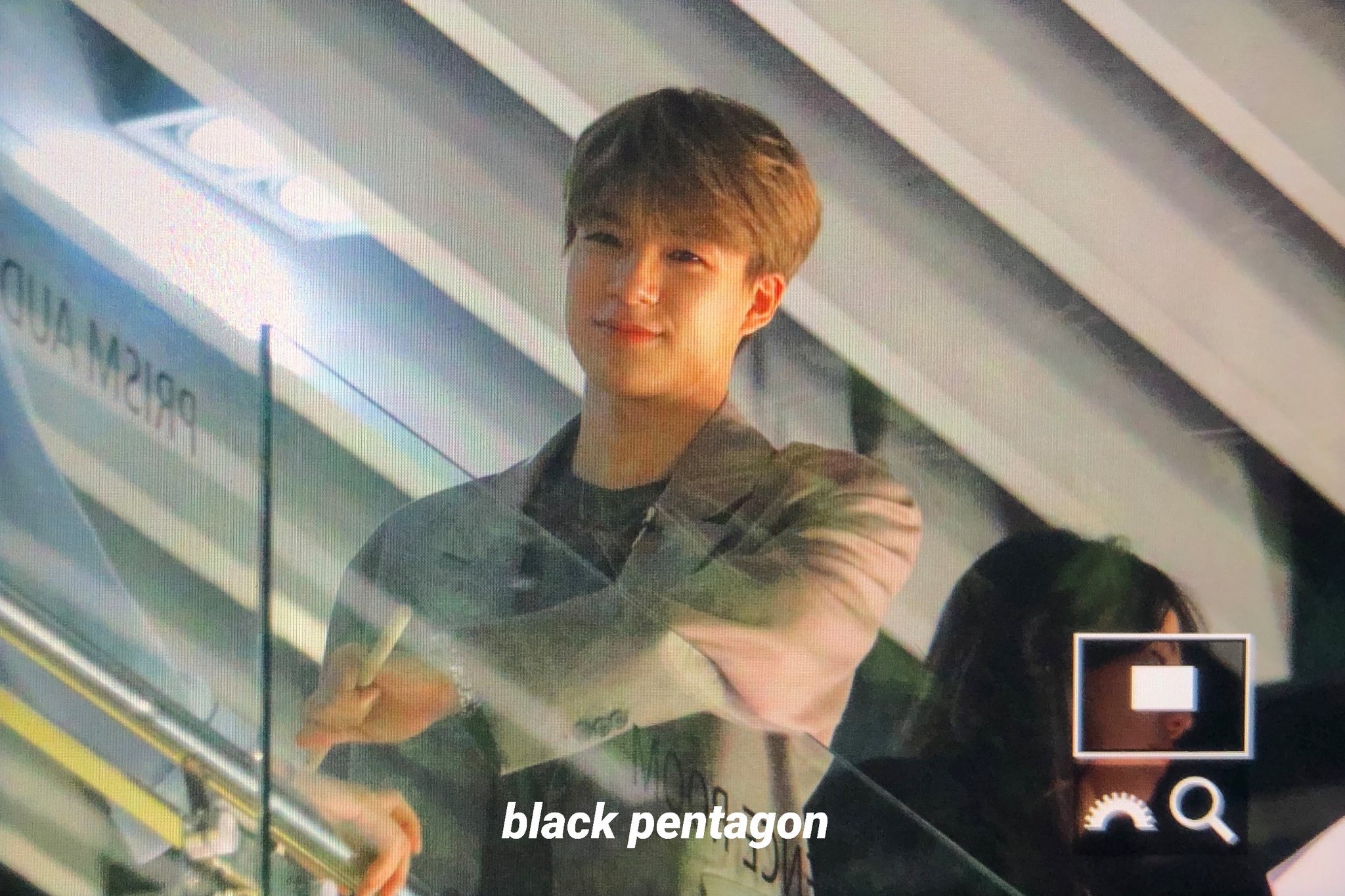 이거 완전 사복차림으로 사원들 일 잘하는지 지켜보는 회장님 이제노 | 인스티즈