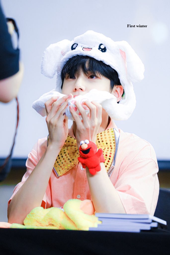 헐 은상이 이 사진에서 되게 새로운 느낌으로 낯설게 예쁘게 나왔는데..?(내 기준) | 인스티즈