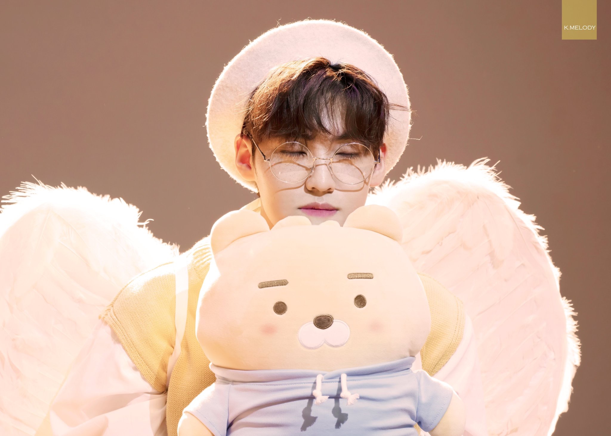 송유빈 맛있는거 왕창 먹어 | 인스티즈