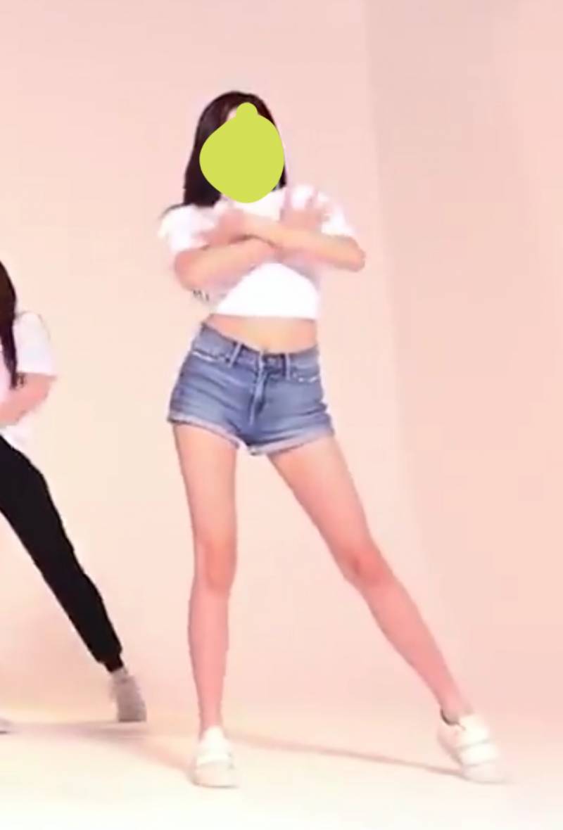 이 정도면 몸무게 몇일까...? | 인스티즈