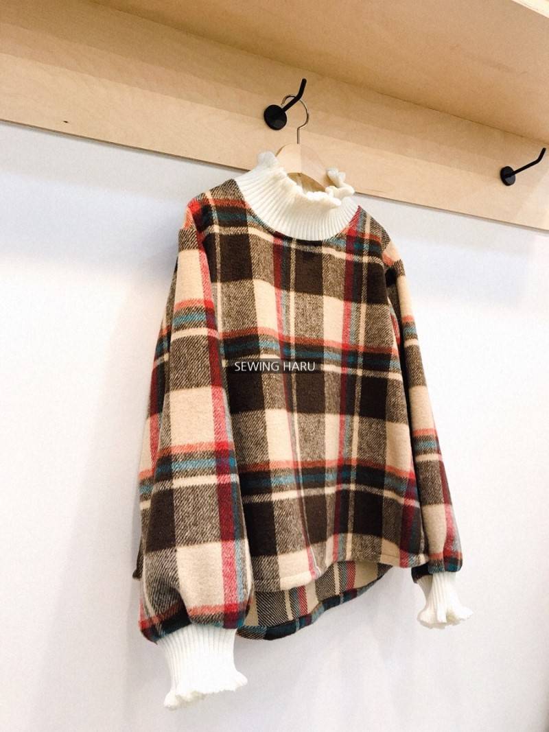 이렇게 생긴 니트인데 프린트만 다른거 어디서 구할수있을까ㅠㅠ | 인스티즈