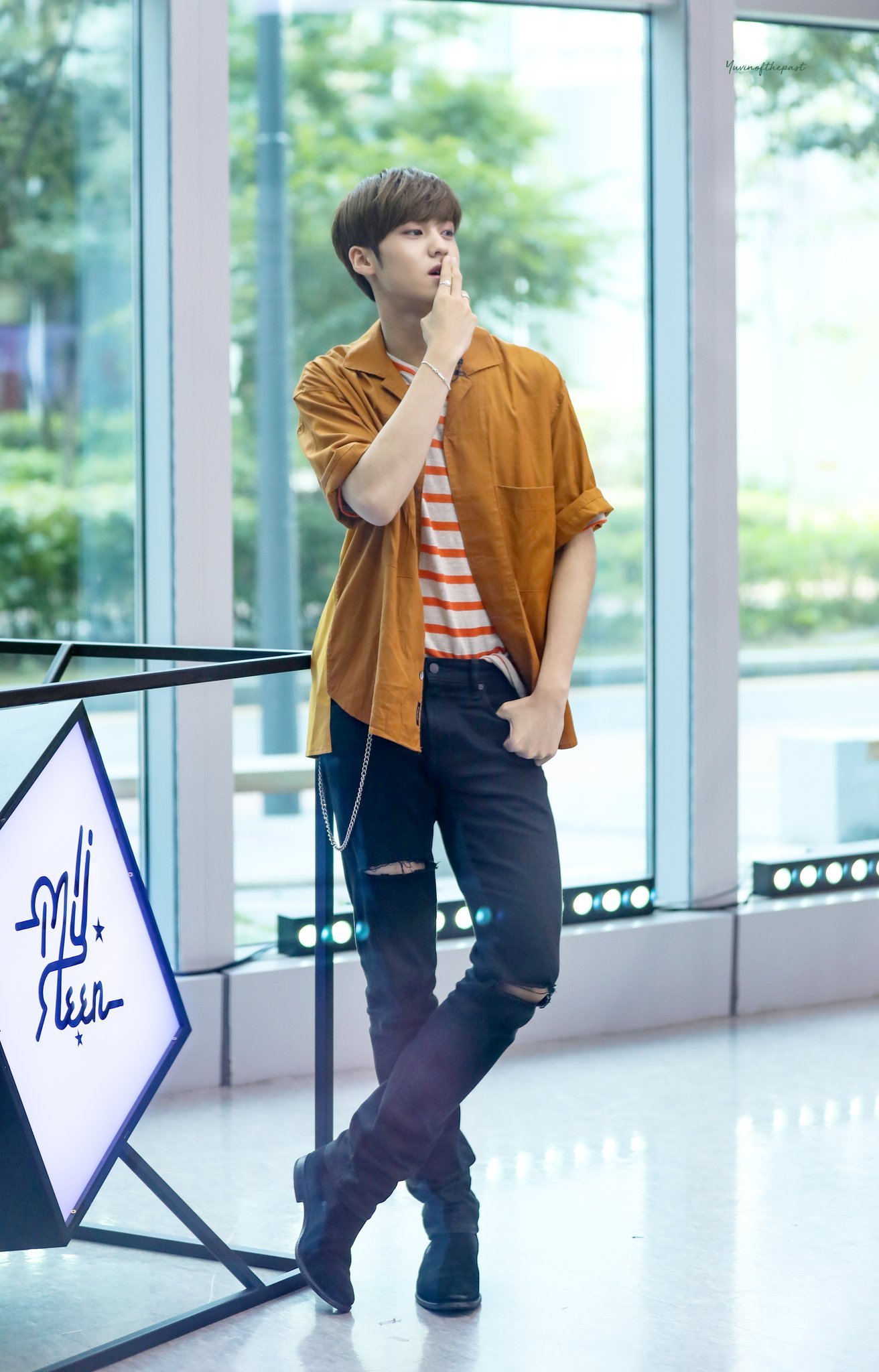 송유빈 다리 이메다 | 인스티즈