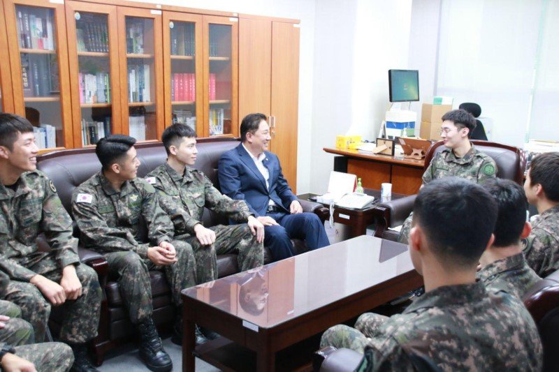 아 막내 윤지성 진챠 너무너무너무 좋다ㅠㅠㅠㅠ | 인스티즈