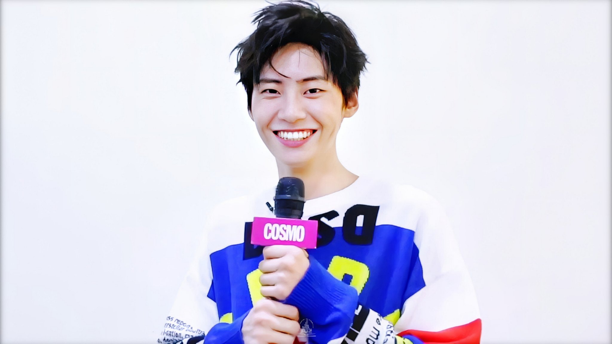 아 근데 주변에 이진혁처럼 웃는사람 있었으면 불타는 짝사랑했을듯.. | 인스티즈