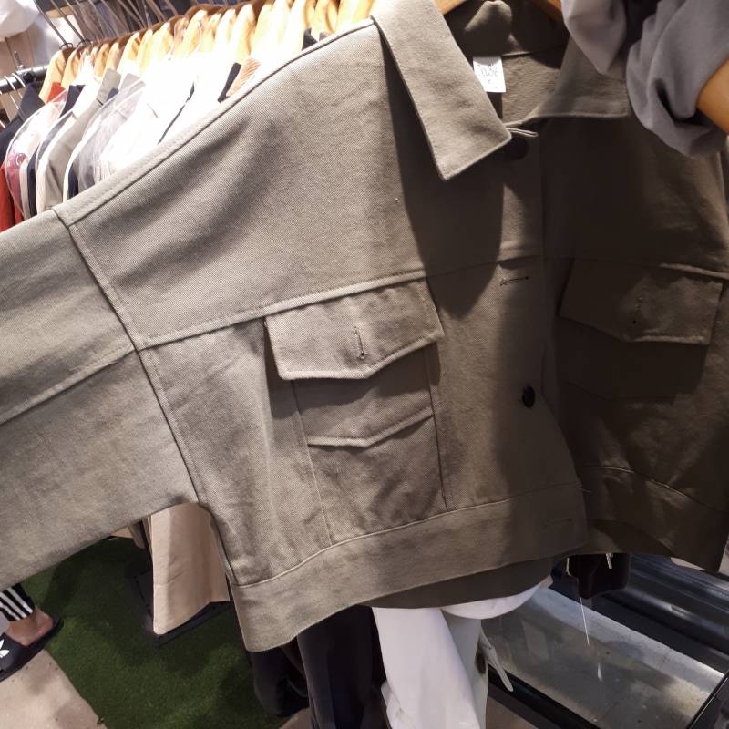 숏자켓 팔통 너무 오바야...? | 인스티즈