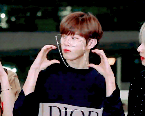 김우석 순정만화 그림체지?? | 인스티즈