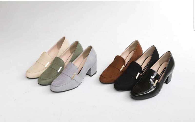 로퍼 색깔좀 골라주랑... | 인스티즈