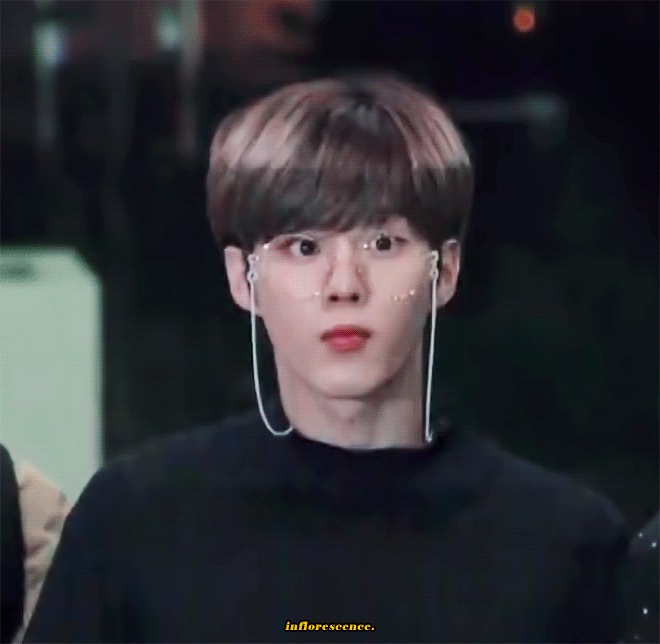 공항에서 기자들 꼬시는 김우석이래 | 인스티즈