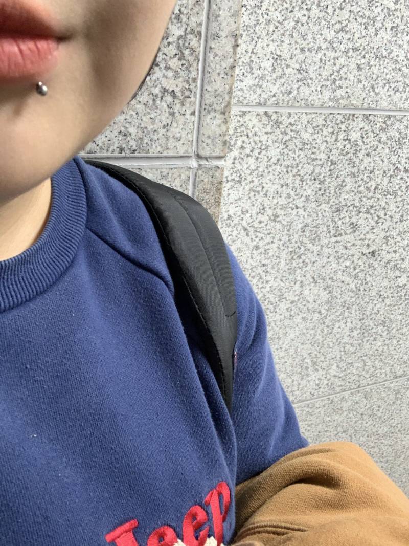 드뎌 입술 뚫었다 4040 ^_^ | 인스티즈