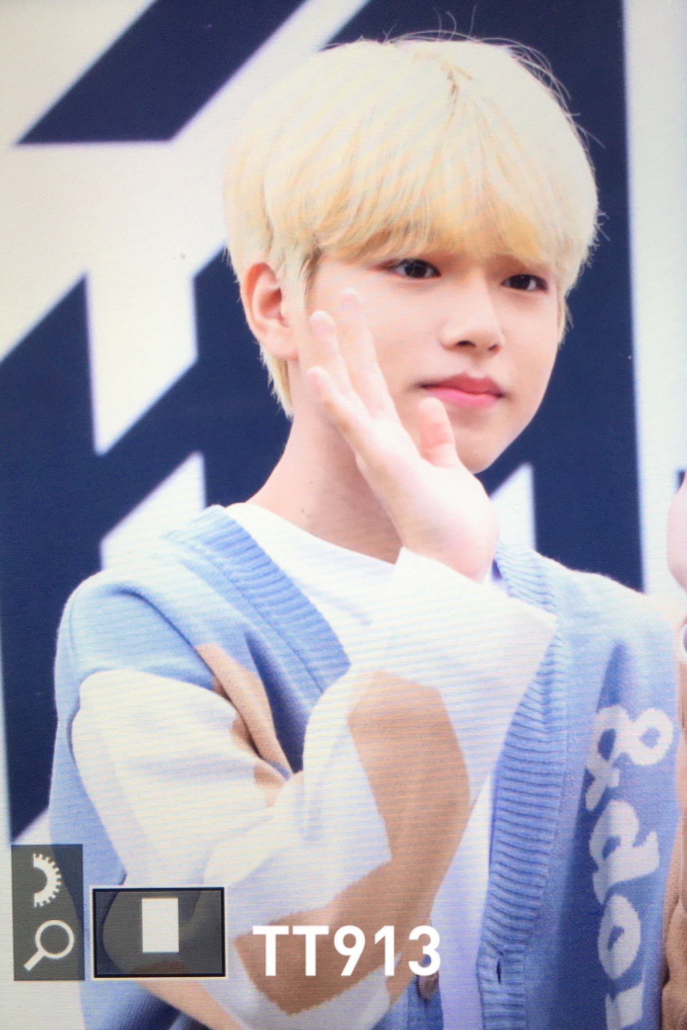 이진우 뮤뱅 출근길 ㅠㅠㅠㅠ 아침부터 귀엽다ㅠㅠㅠ | 인스티즈