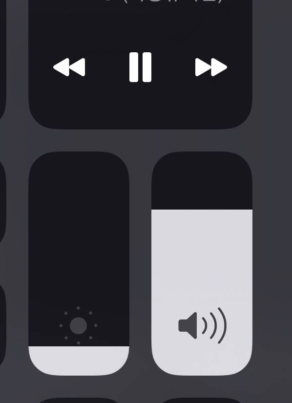 이어폰 꼈을때 이정도로 듣는데 많이 큰건가ㅏ?? | 인스티즈
