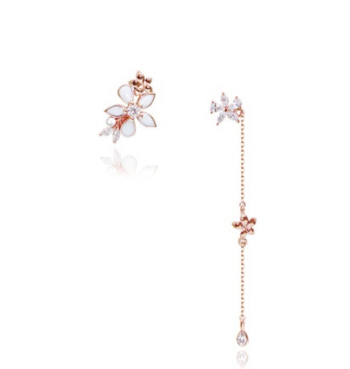 24살 사촌오빠 결혼식 가는데 귀걸이 1번살까 2번살까 골라죠 | 인스티즈