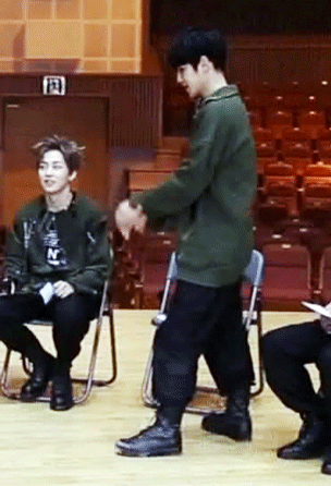 몬스터 백현은 레전드지 몬스터 처돌이 등장 | 인스티즈