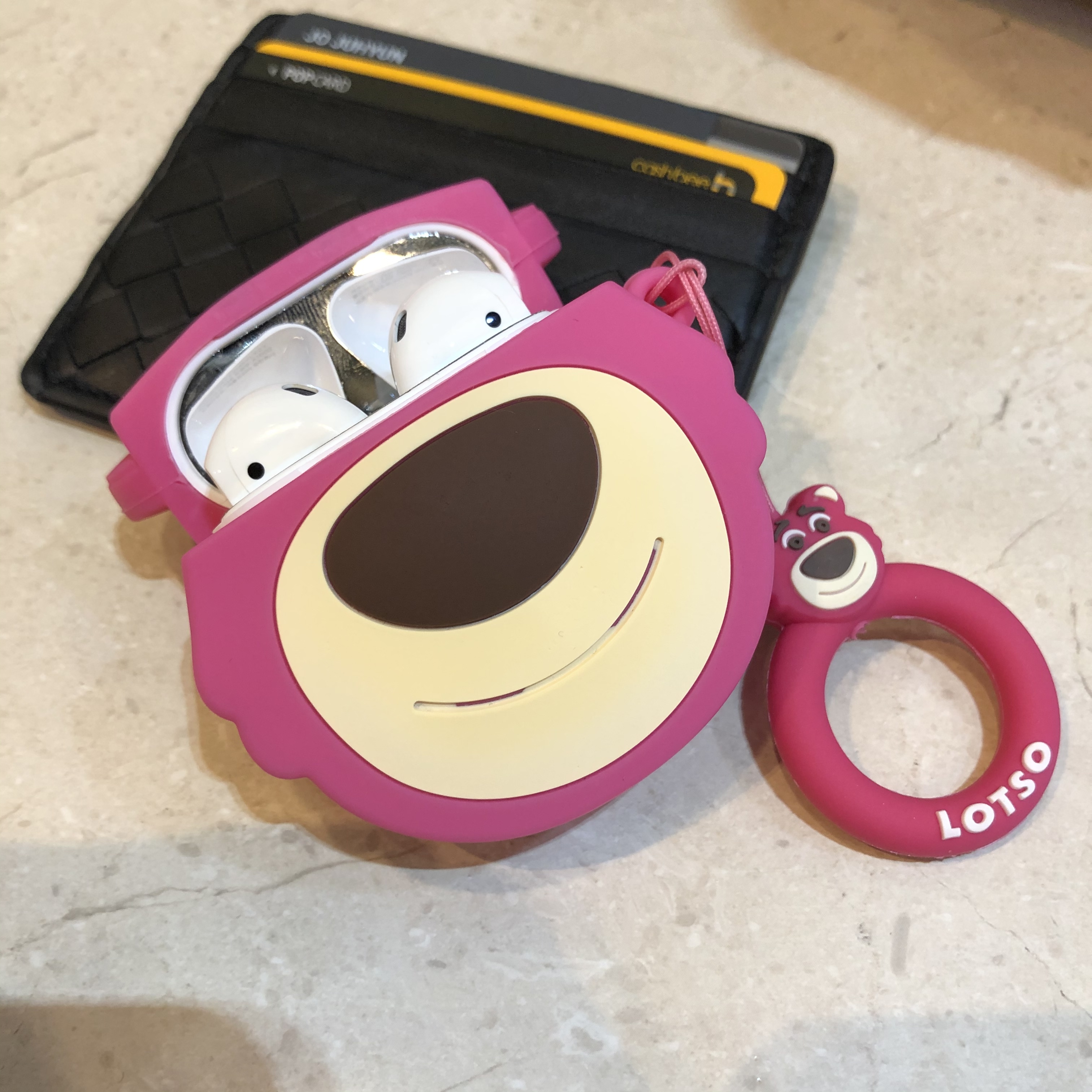 친구 에어팟 케이스 샀는데 너무 귀여워 | 인스티즈