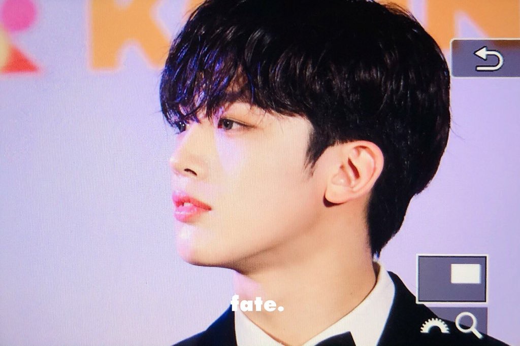 김요한은 아이돌이기전에 사람 대 사람으로 너무 대단해 | 인스티즈