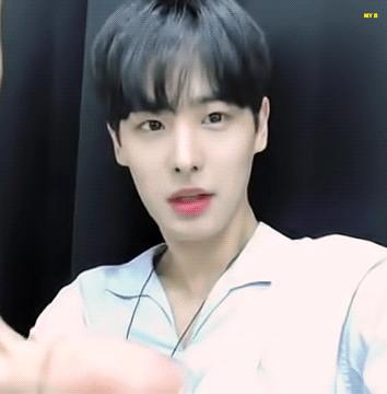 병찬이 싸클올렸을 때 옛날 사진이길래 사진도 새로 안찍냐고 플엠패고있었는데 | 인스티즈