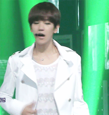 엑소 백현 데뷔 초 아이라인이 진했던 이유.gif | 인스티즈