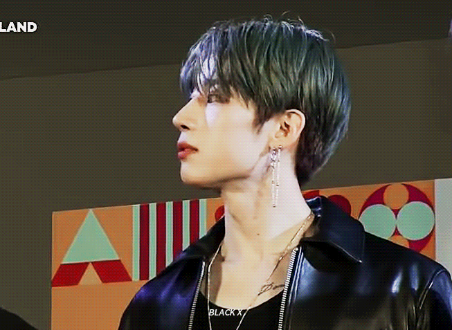 한승우 블랙vs화이트 | 인스티즈