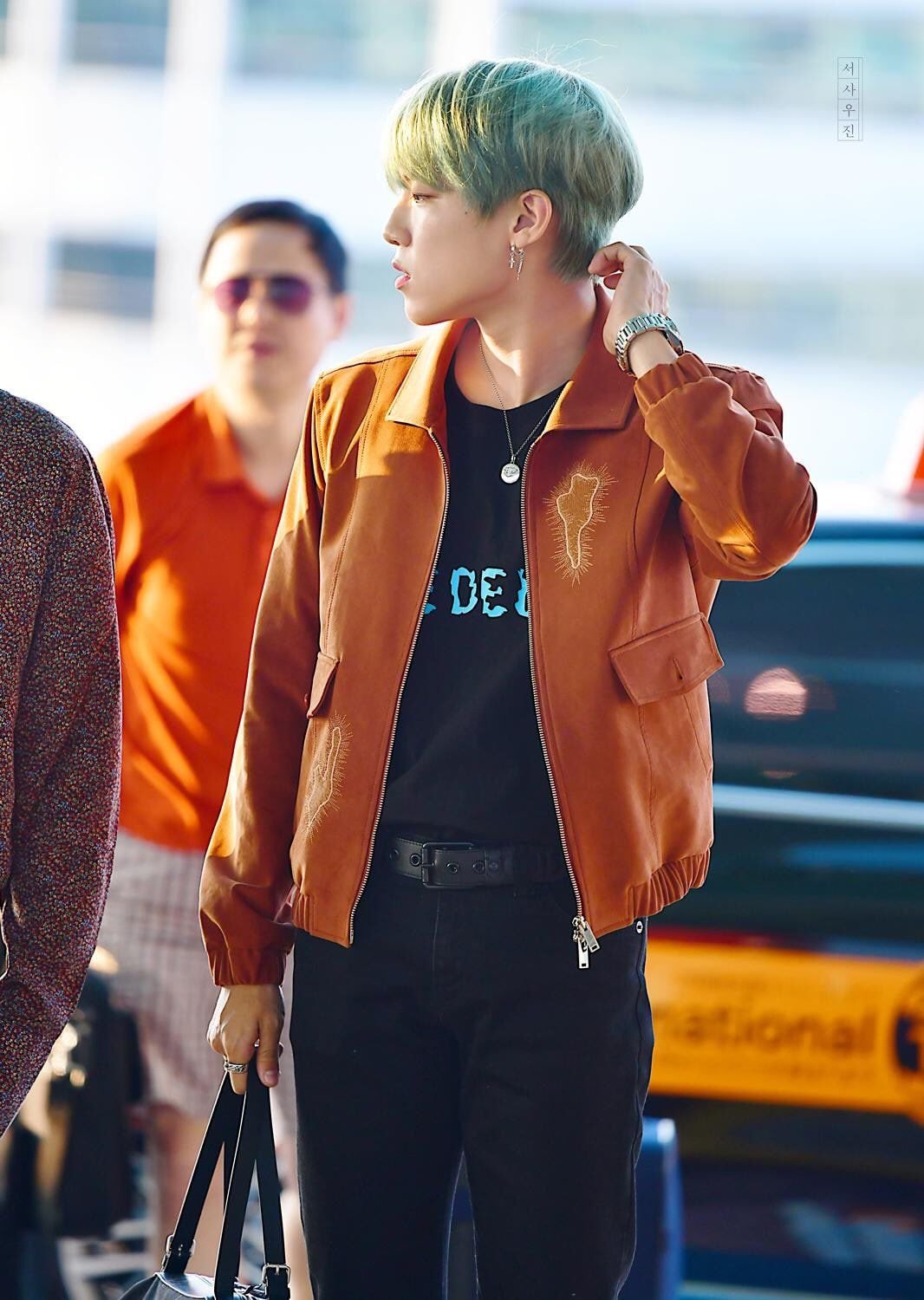 박우진 이번 초록머리 진짜 대박인 거 같아 빨리 컴백해 | 인스티즈