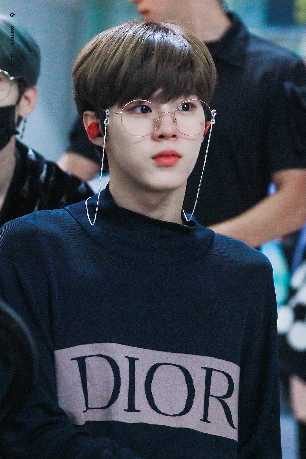 오늘 주운 김우석 짤중에 첵오 | 인스티즈