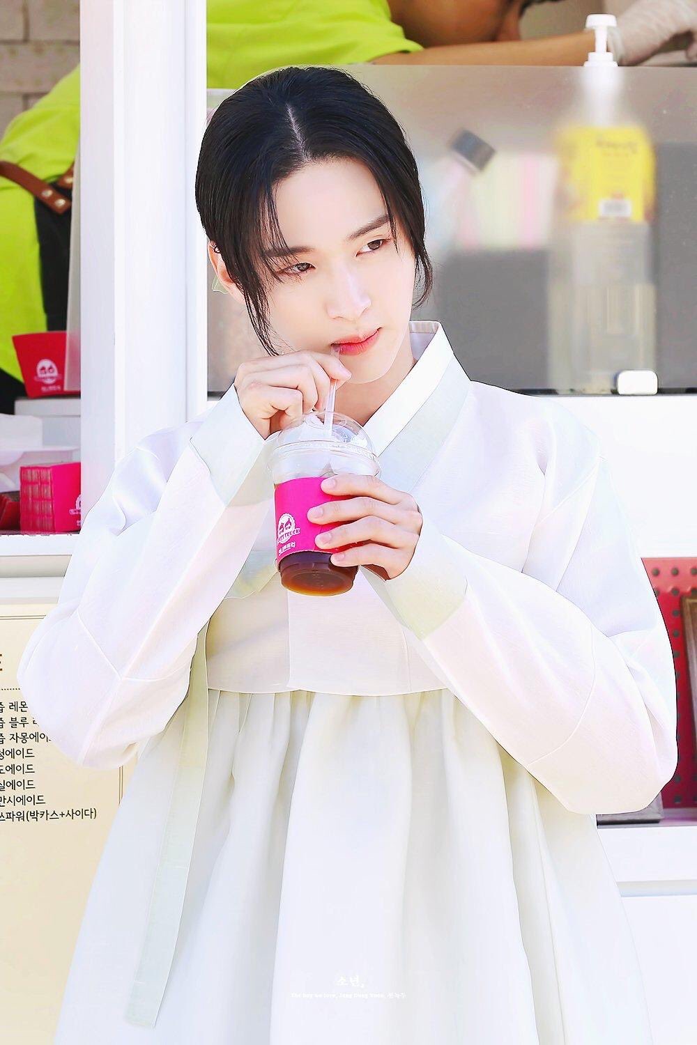 와 진짜 미모 무슨일이야 너무 예뻐 | 인스티즈