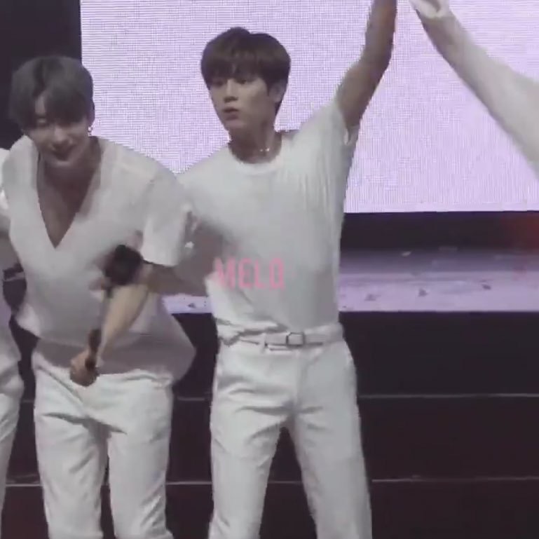 이런 모먼트 김우석 좋못사 | 인스티즈