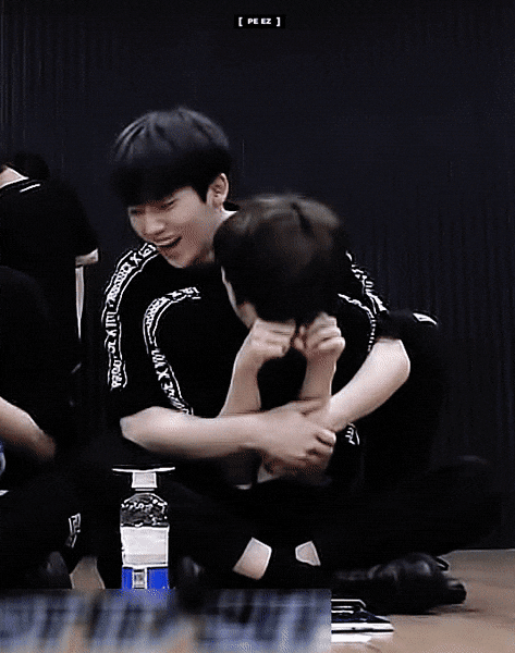 김우석 황윤성 쁘띠짤랑 행복하자 | 인스티즈