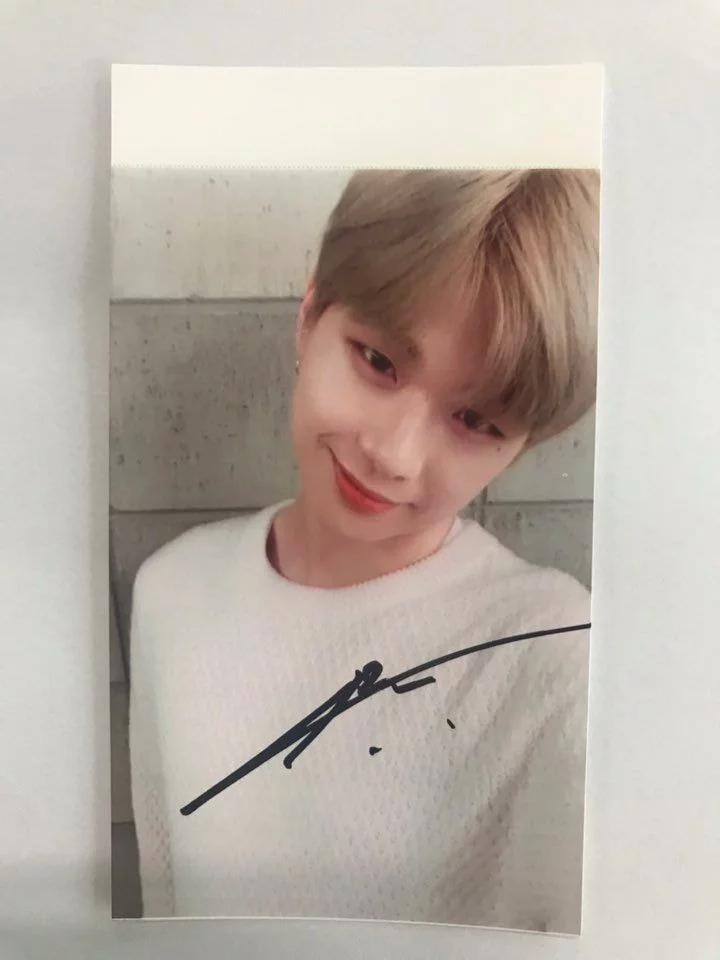 강다니엘 폴라로이드 모음보고갈래..? 물론 내꺼는... | 인스티즈