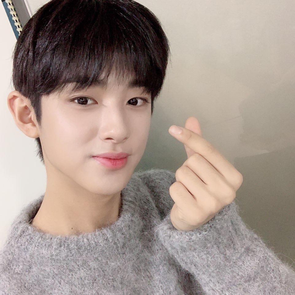 첸님 노래 듣는 중 ✨ | 인스티즈