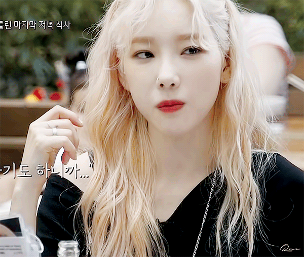 여돌 팬들아 본진 셀카나 레전드 짤 좀 뿌리고 가 줘... | 인스티즈