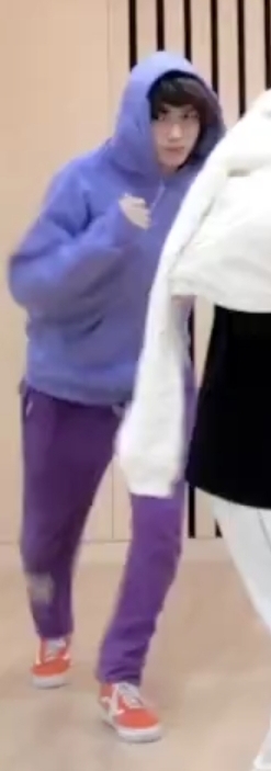 포도주스를 너무 좋아한 나머지 포도주스가 되어버린 아이돌.txt | 인스티즈