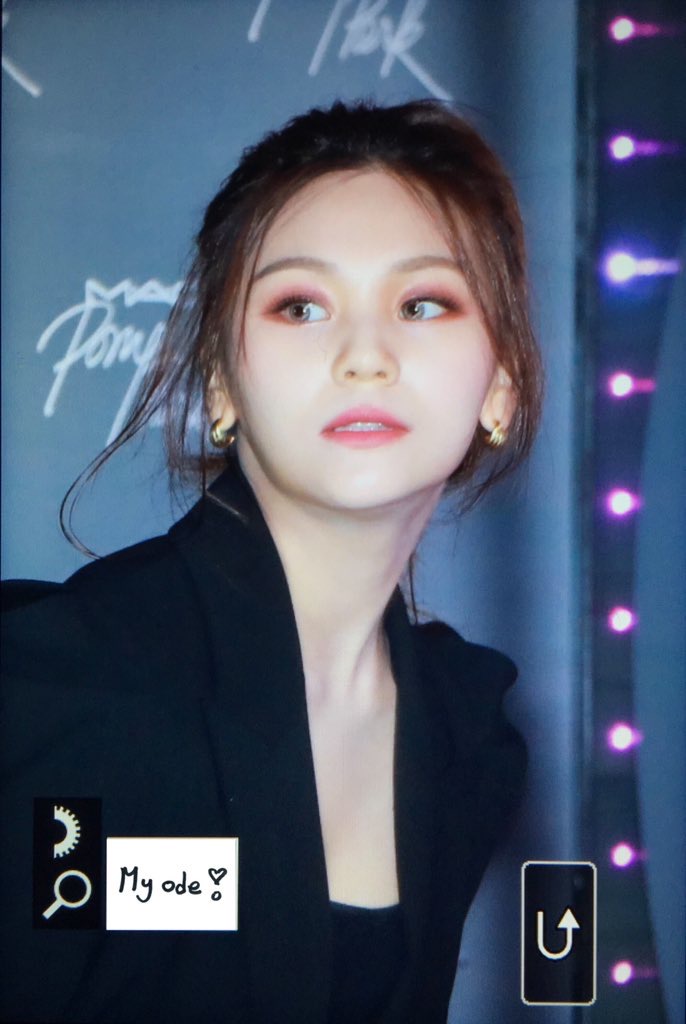 엄지 오늘 스타일링 진짜 초면이고 예쁘다 | 인스티즈