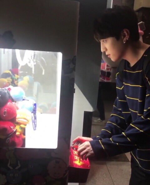 어뜩해.... 너무 잘생겼어..... | 인스티즈